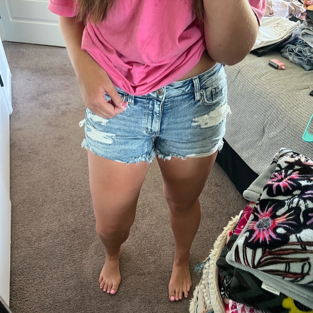American Eagle Midi Denim Shorts Size 6